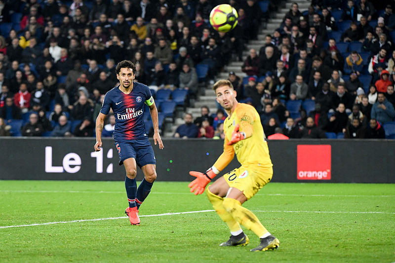 有何意味？萨拉赫社媒晒户外落叶景色图，并未配文