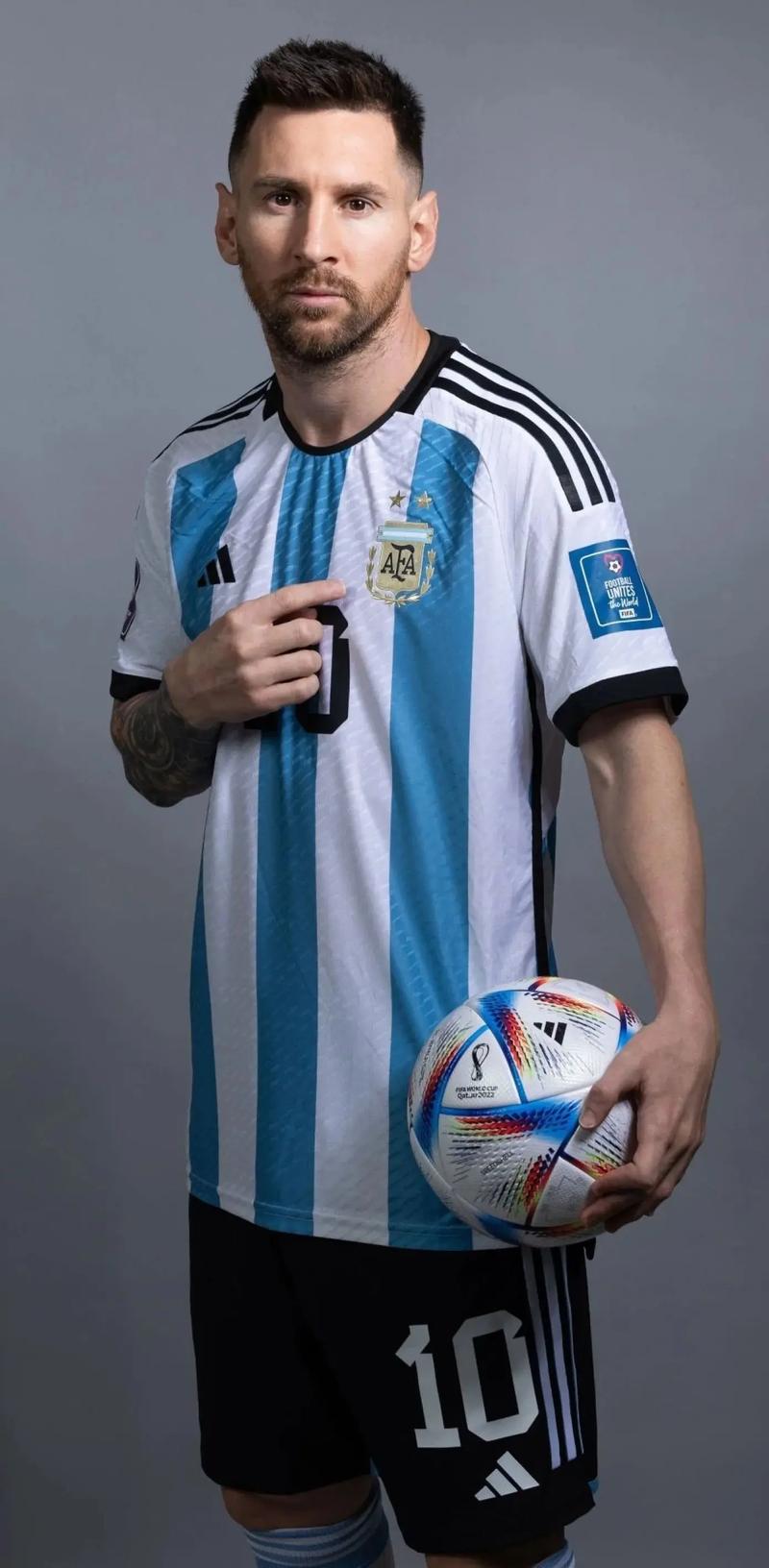 记者：申花本周二结束假期，重新集结备战今年的亚冠收官战