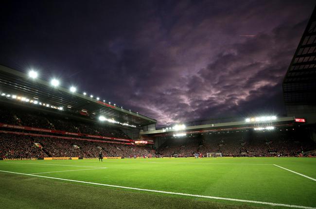 被国米拉开3分差距，罗马对阵卡利亚里6场不败被终结