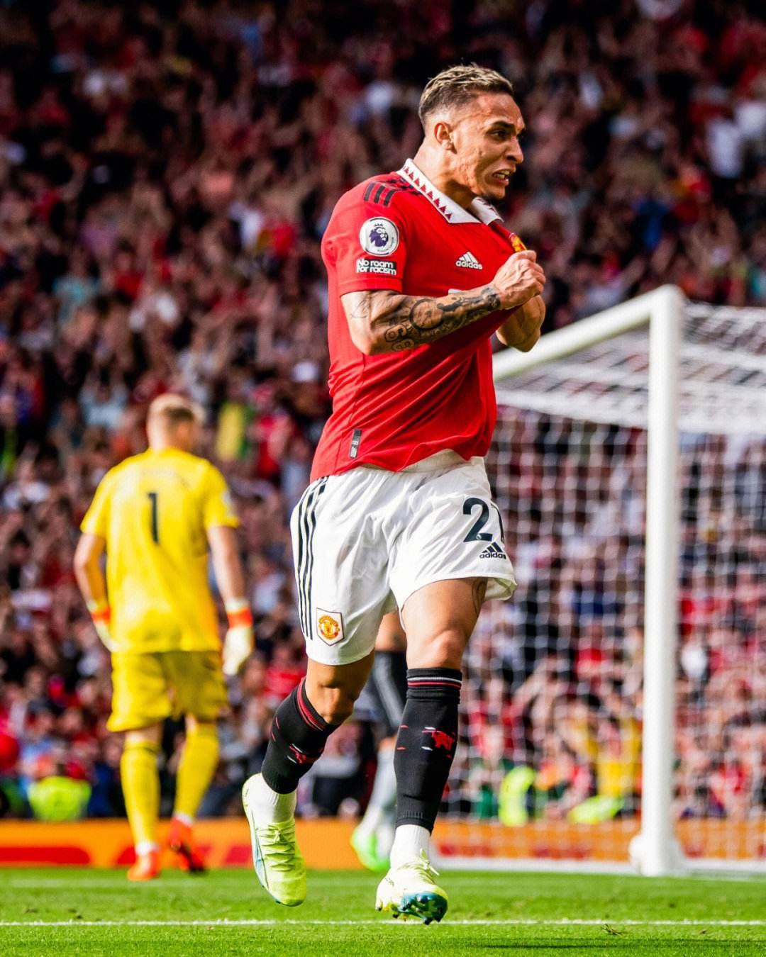 雷迪克盛赞艾顿防守端表现：他能做很多事情，甚至能换防马克西